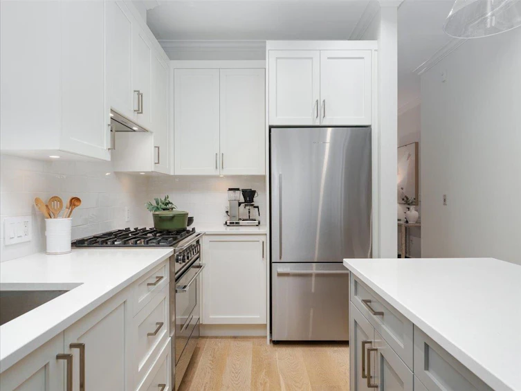 4448 W 8th Avenue, Vancouver, BC, V6R 2C9 - 9