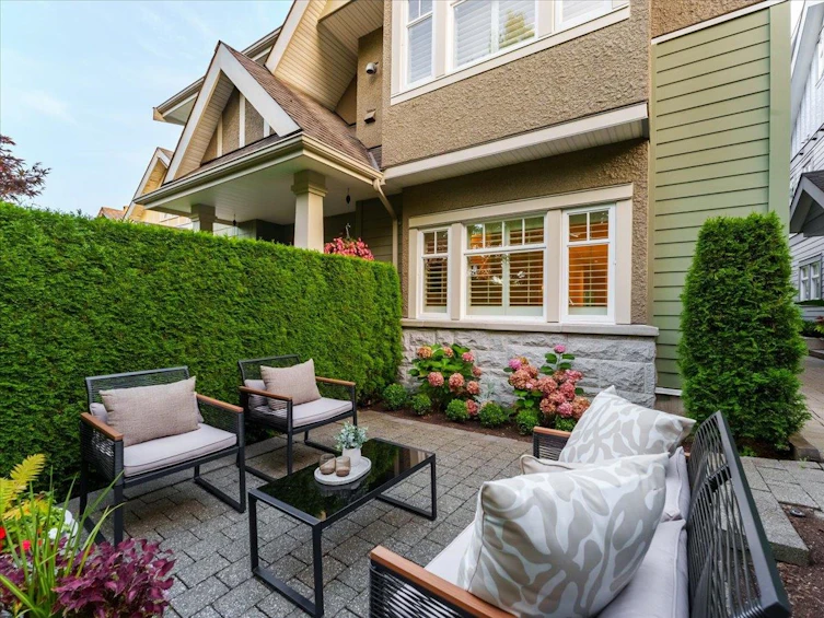 4448 W 8th Avenue, Vancouver, BC, V6R 2C9
