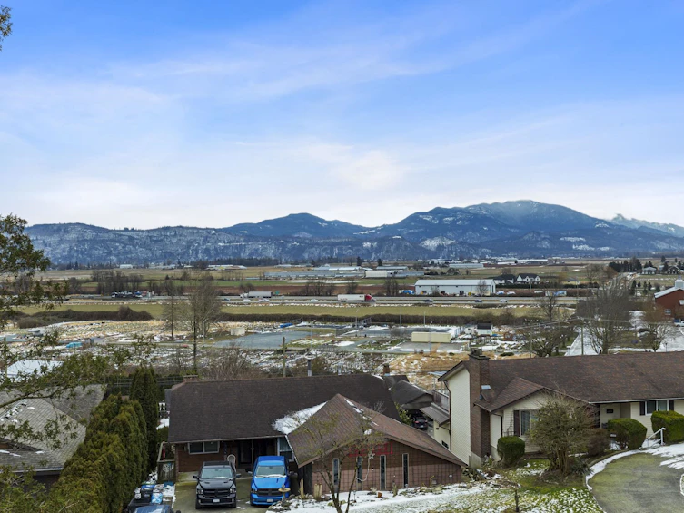 35337 Rockwell Drive, Abbotsford, BC, V3G 2C9 - 2