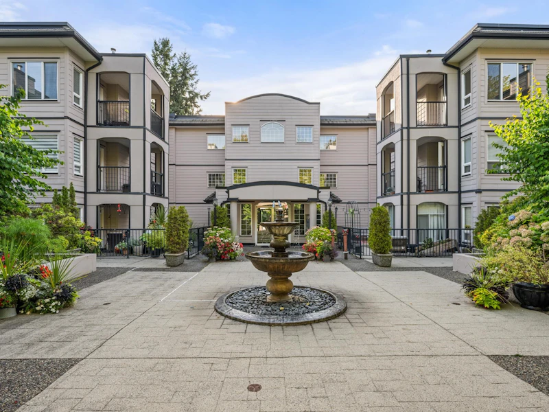 301 - 1533 Best Street, Surrey BC V4B 4E9