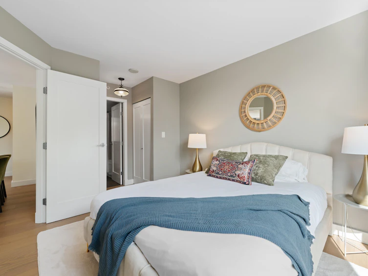 405-1 Renaissance Square, New Westminster, BC, V3M 0B6 - 16
