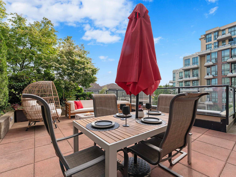 405-1 Renaissance Square, New Westminster, BC, V3M 0B6 - 4