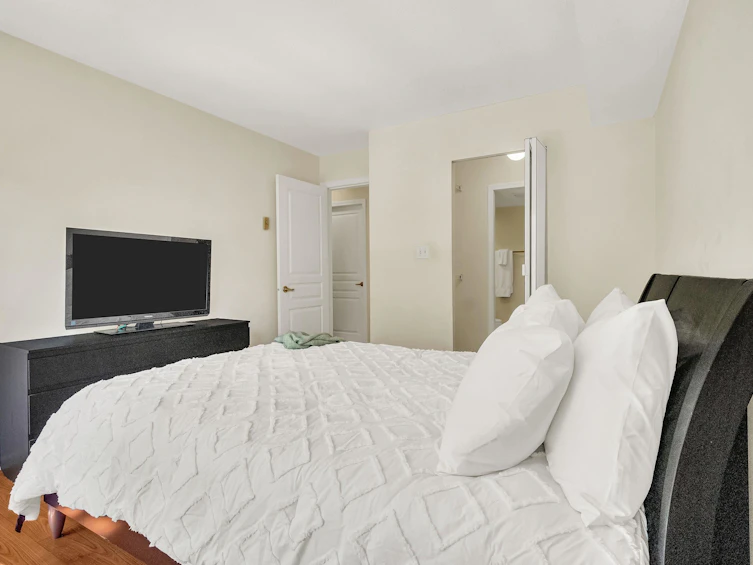 201B-7025 Stride Avenue, Burnaby, BC, V3N 4Y2 - 17