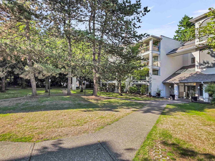 201B-7025 Stride Avenue, Burnaby, BC, V3N 4Y2 - 2