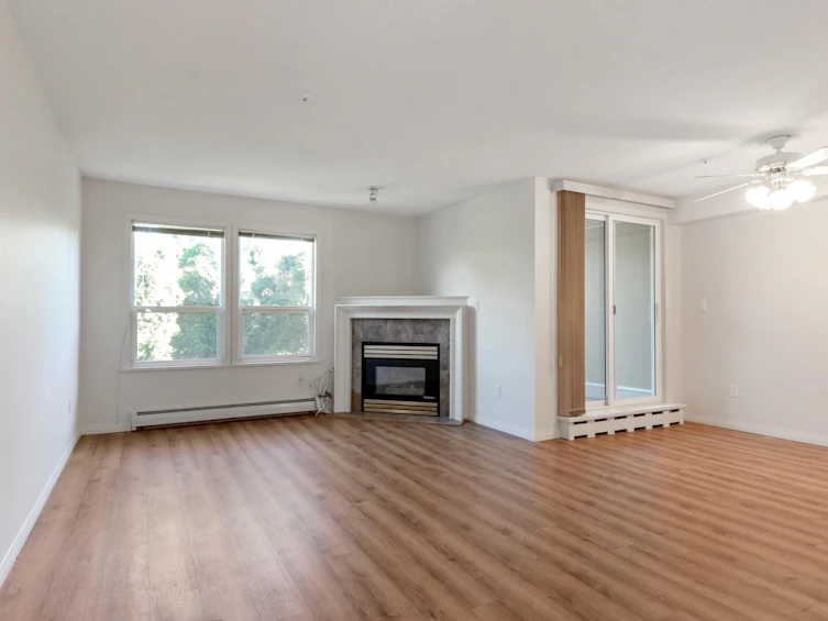 205-5909 177b Street, Surrey, BC, V3S 4J7 - 3