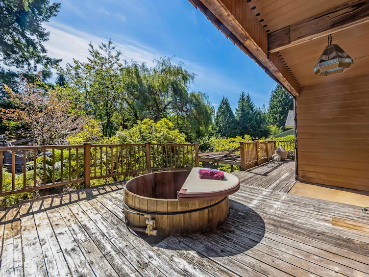 4585 Raeburn Street, North Vancouver, BC, V7G 1K3 - 27