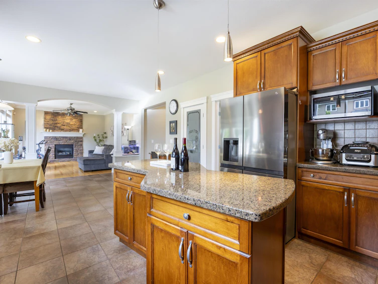 1226 Liverpool Street, Coquitlam, BC, V3B 8E7 - 14