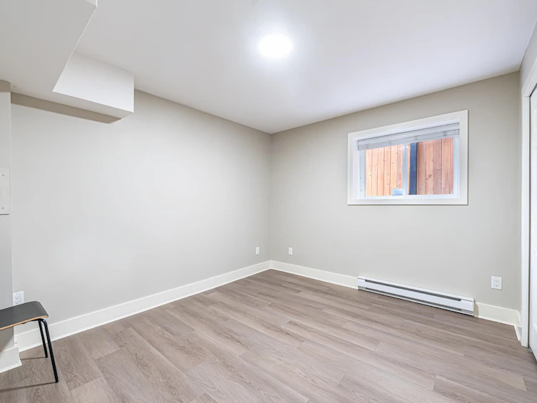 1226 Liverpool Street, Coquitlam, BC, V3B 8E7 - 30