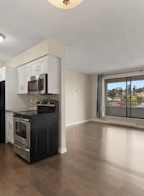 1204 1026 Queens Avenue