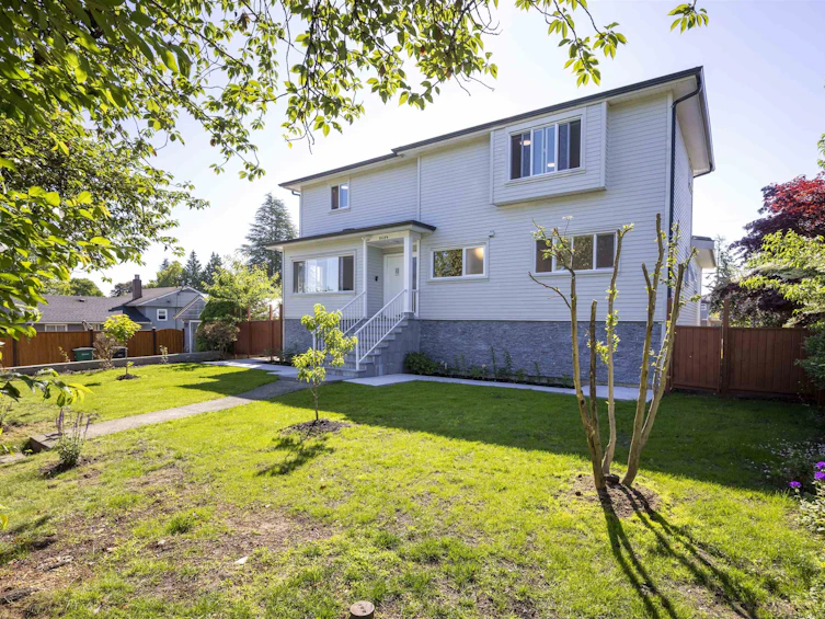8684 12th Avenue, Burnaby, BC, V3N 2L9 - 6