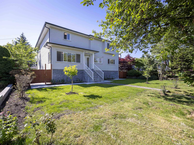 8684 12th Avenue, Burnaby, BC, V3N 2L9 - 5