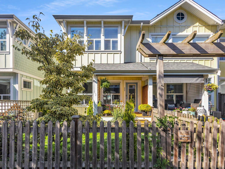 22-44849 Anglers Boulevard, Chilliwack, BC, V2R 0Y4 - 2