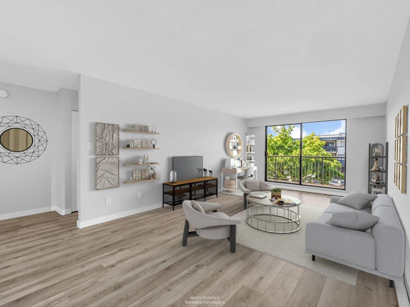 106 - 252 W 2nd Street, North Vancouver BC