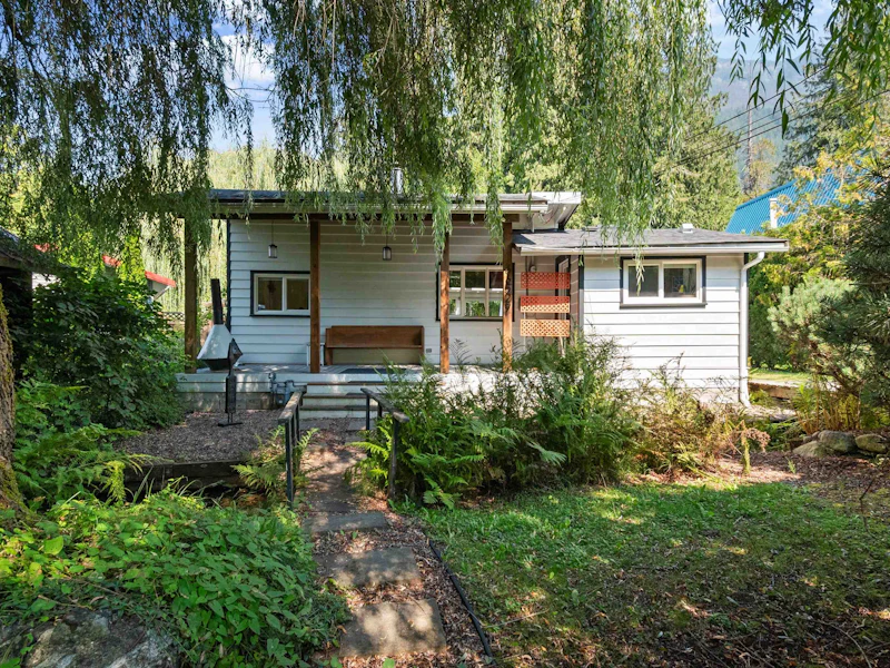 66529 Stephens Road, Hope BC V0X 1L1