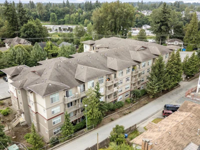 221-2515 Park Drive - 4
