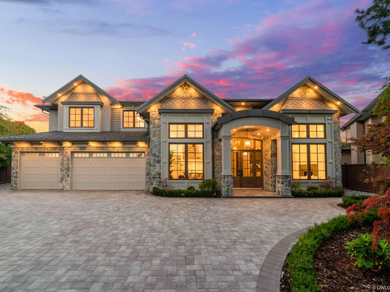 7680 Glacier Crescent, Richmond BC V7A 1L5