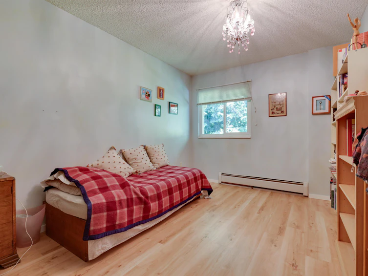 220-13935 74 Avenue, Surrey, BC, V3W 6G6 - 13