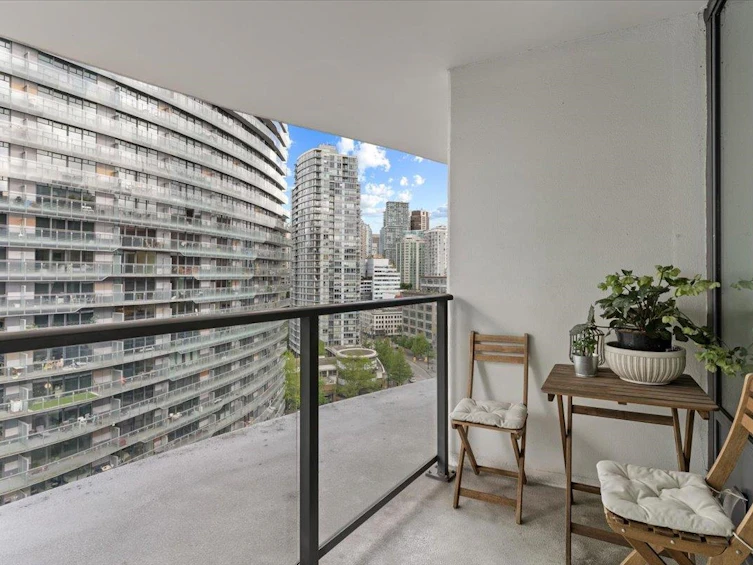1611-68 Smithe Street, Vancouver, BC, V6B 0P4 - 17