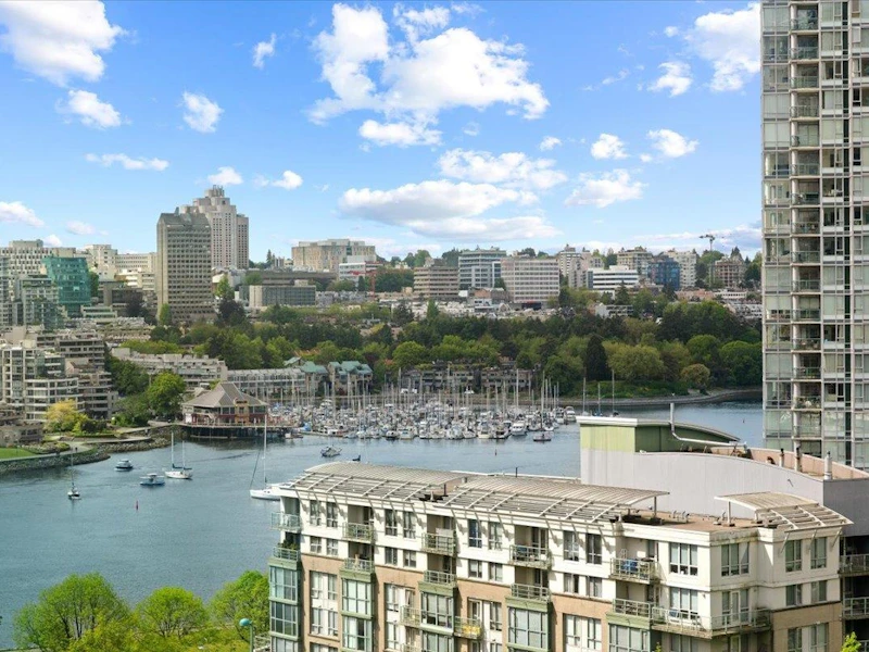 1611 - 68 Smithe Street, Vancouver BC V6B 1M7