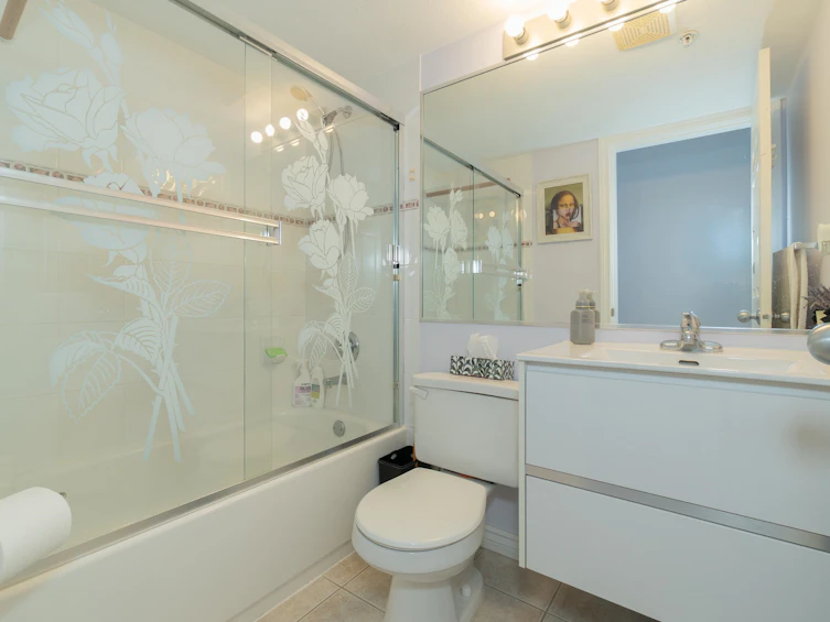 952 E 31st Avenue, Vancouver, BC, V5V 2X4 - 16