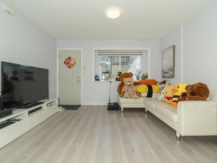 952 E 31st Avenue, Vancouver, BC, V5V 2X4 - 15