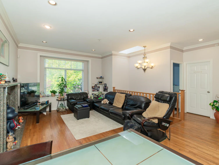 952 E 31st Avenue, Vancouver, BC, V5V 2X4 - 19