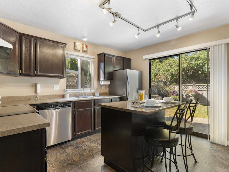 9409 Kingsley Crescent, Richmond, BC, V7A 4V6 - 13