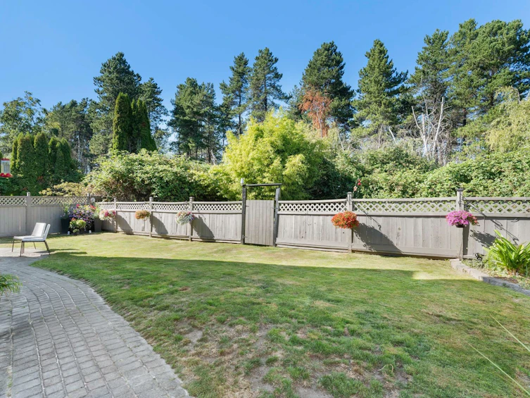 9409 Kingsley Crescent, Richmond, BC, V7A 4V6 - 33