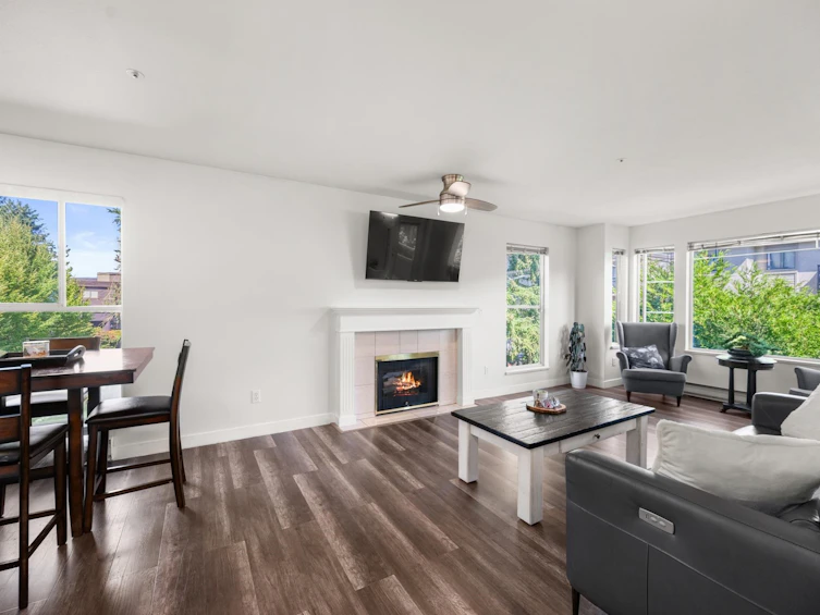 207-20350 54 Avenue, Langley, BC, V3A 8J4 - 2