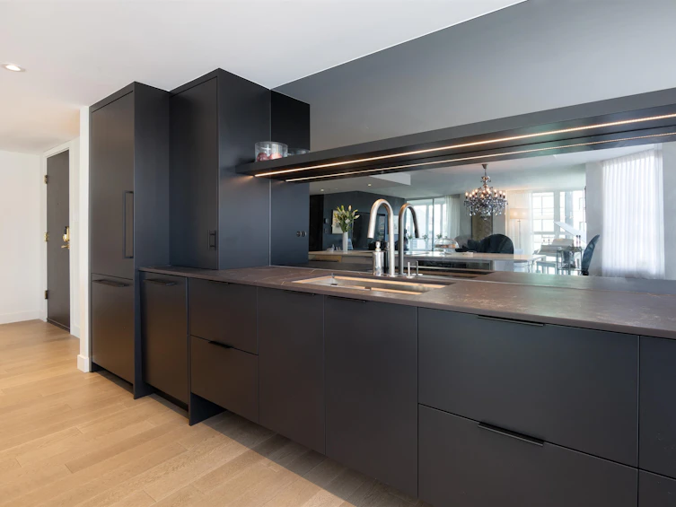 1001-717 Jervis Street, Vancouver, BC, V6E 4L5 - 3