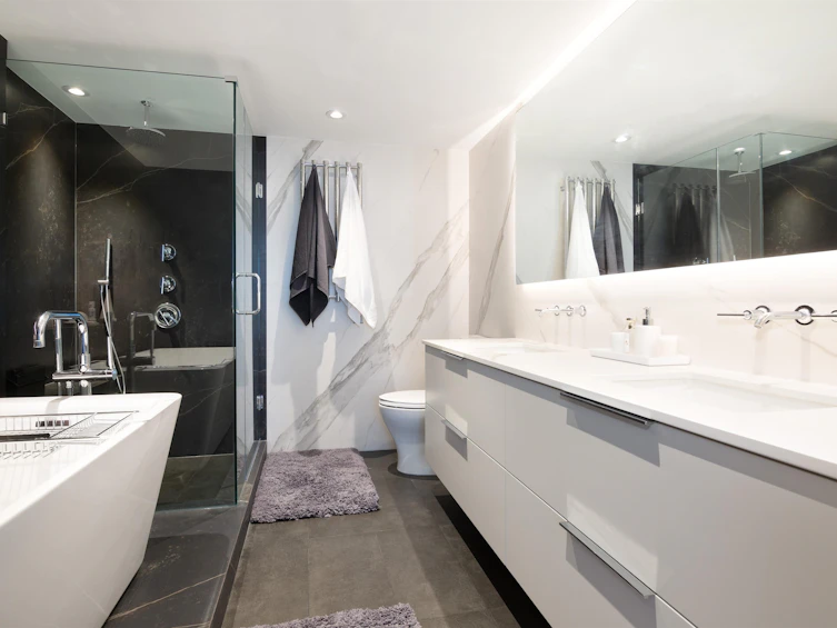 1001-717 Jervis Street, Vancouver, BC, V6E 4L5 - 10