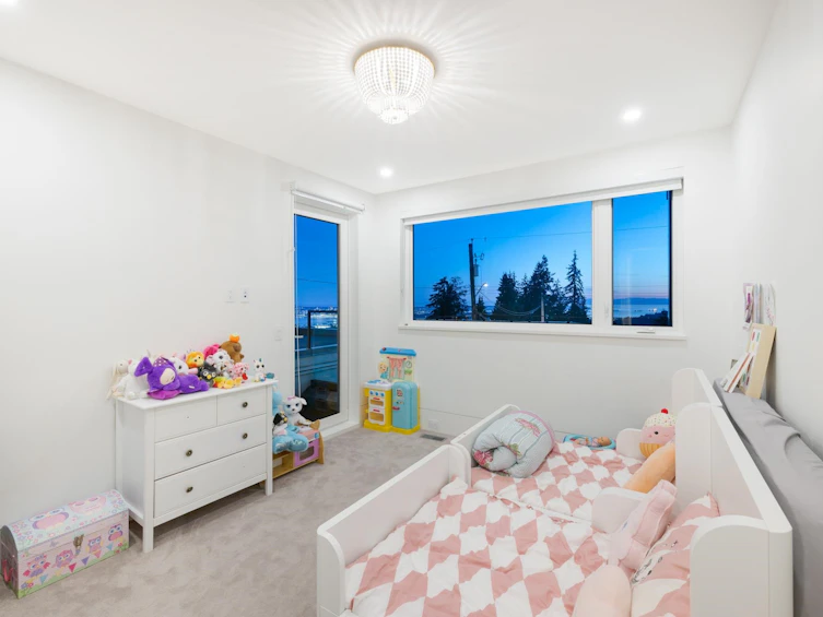 392 Ventura Crescent, North Vancouver, BC, V7N 3G6 - 27