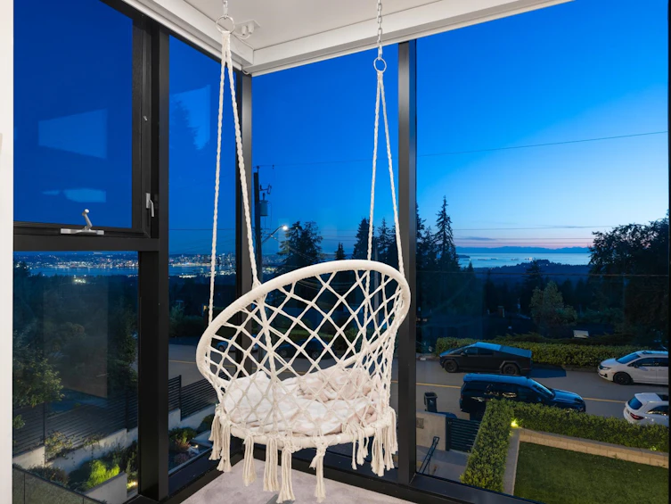 392 Ventura Crescent, North Vancouver, BC, V7N 3G6 - 26