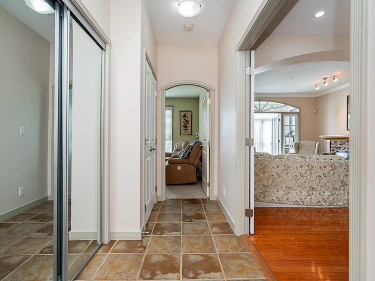 311-33485 South Fraser Way, Abbotsford, BC, V2S 8P9 - 6