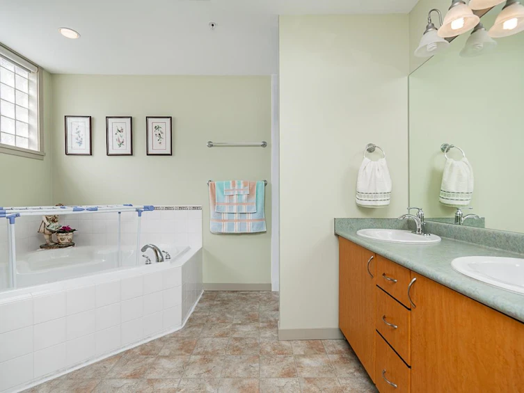 311-33485 South Fraser Way, Abbotsford, BC, V2S 8P9 - 25