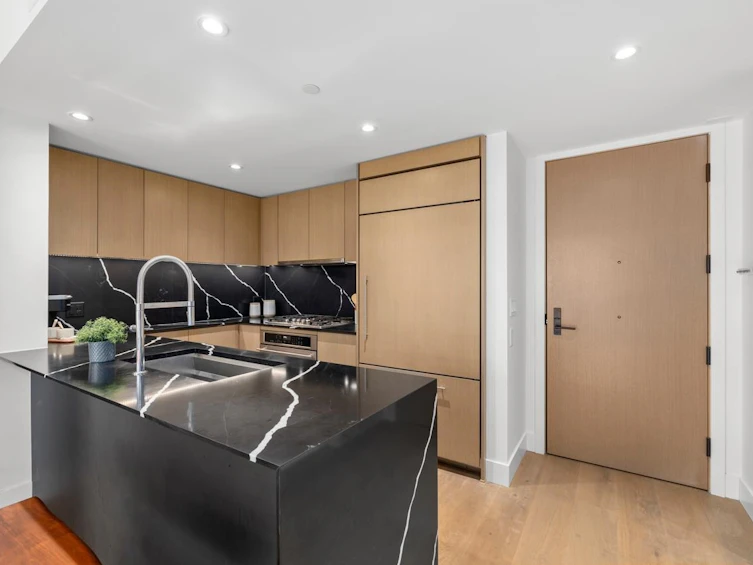 205-5089 Quebec Street, Vancouver, BC, V5W 0E5 - 13