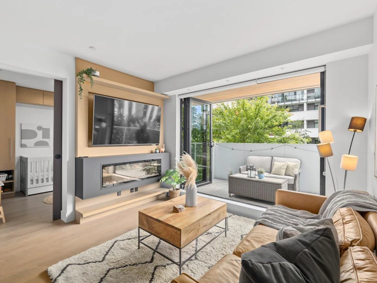 205-5089 Quebec Street, Vancouver, BC, V5W 0E5