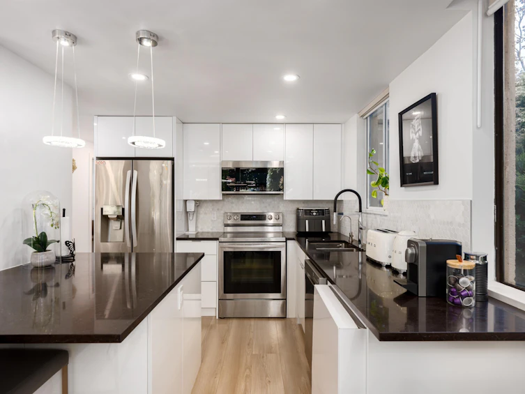 L1-555 13th Street, West Vancouver, BC, V7T 2N8 - 12