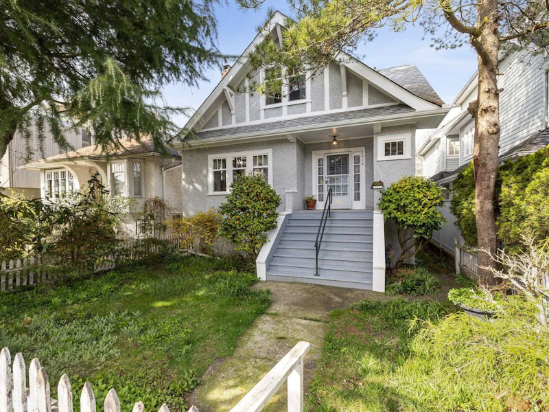 2039 Creelman Avenue, Vancouver BC