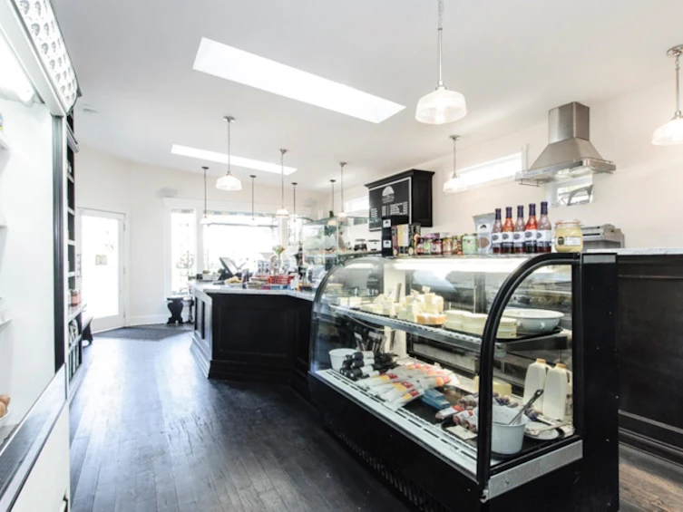 196 W 18th Avenue, Vancouver, BC, V5Y 2A5 - 38