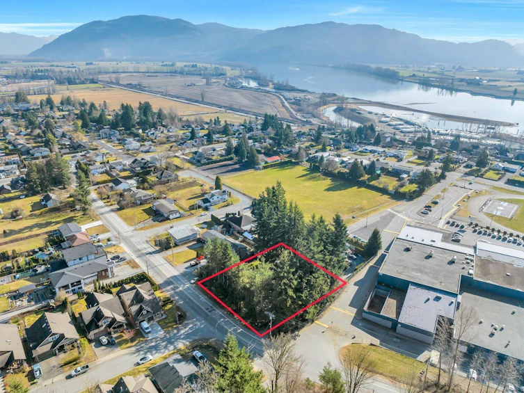 34870 Dewdney Trunk Road, Mission, BC, V2V 6S2