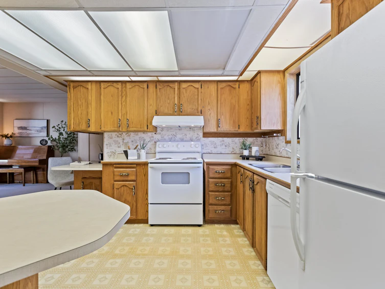 102-2062 King George Boulevard, Surrey, BC, V4A 5A2 - 13