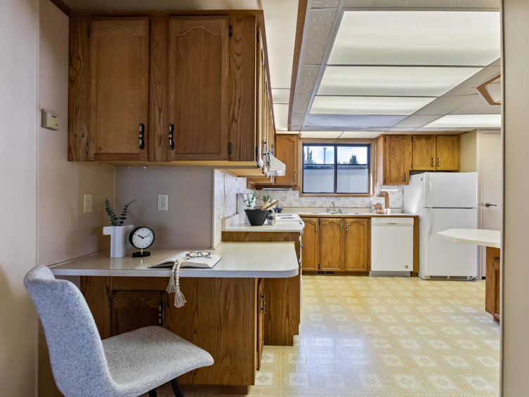 102-2062 King George Boulevard, Surrey, BC, V4A 5A2 - 18