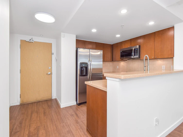 804-8120 Lansdowne Road, Richmond, BC, V6X 0A1 - 9