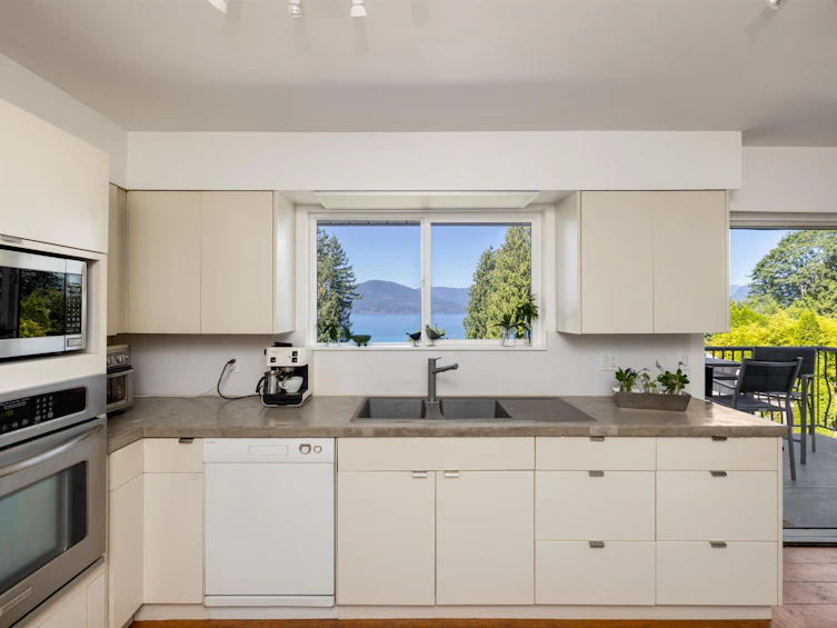110 Seaview Place, West Vancouver, BC, V0N 2E0 - 14