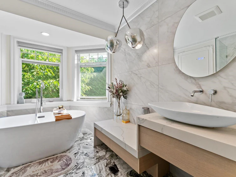 5651 Holt Avenue, Richmond, BC, V7C 5C8 - 16