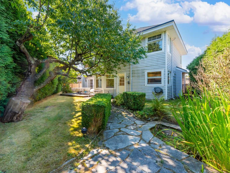 5651 Holt Avenue, Richmond, BC, V7C 5C8 - 23