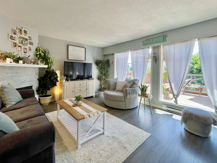4357 Marble Road, Sechelt, BC, V7Z 0B1 - 4