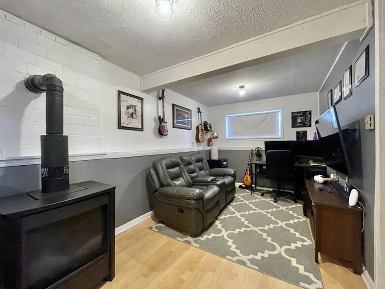 4357 Marble Road, Sechelt, BC, V7Z 0B1 - 18