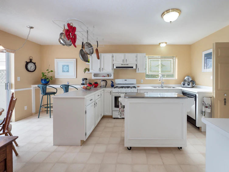 170 Pike Road, Gibsons, BC, V0N 1V6 - 13